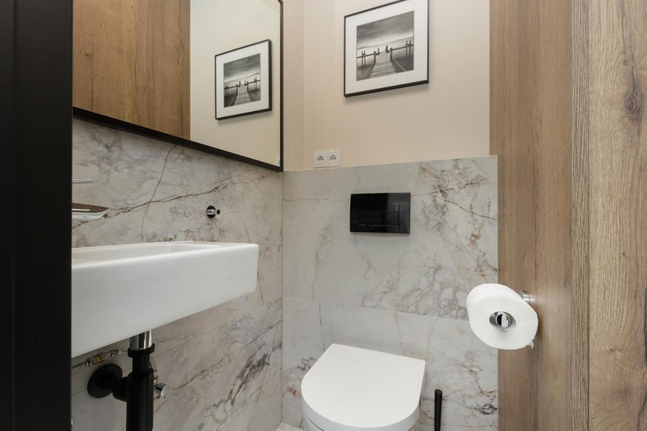 Stunning Family Apartment Ursynow With Parking & Balcony By Noclegi Renters Varşovia Exterior foto